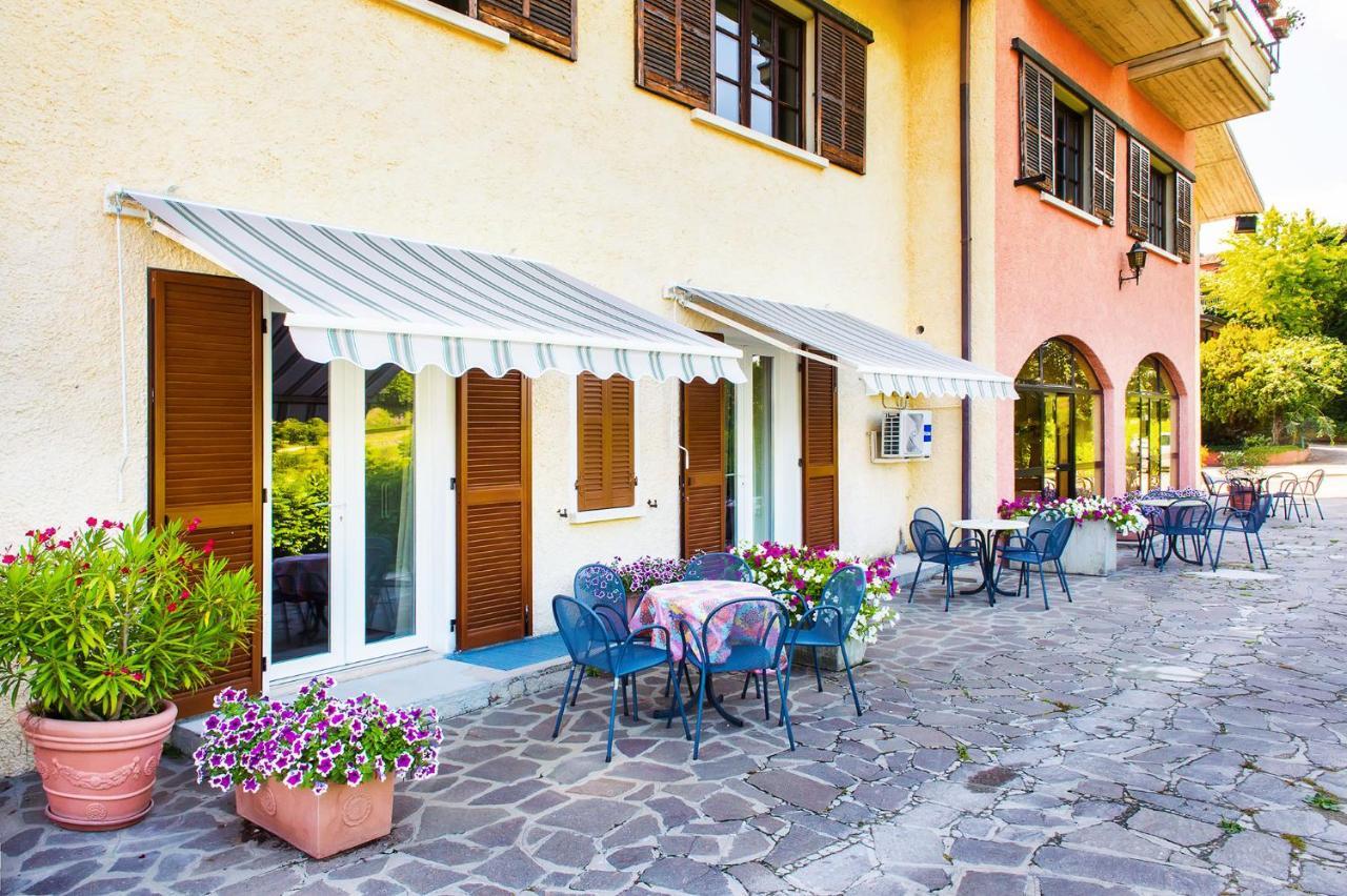 Hotel Il Castello ポッツォレンゴ エクステリア 写真